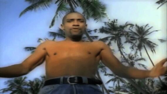 Кадр из клипа