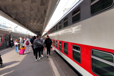 Плавные линии и дополнительные рейсы: железная дорога готовит Петербургу подарки к праздникам