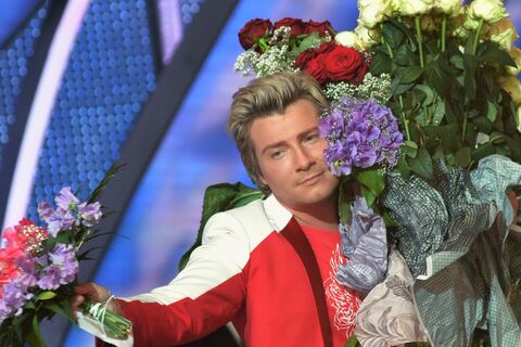 «Дед, прими таблетки»: молодящегося Баскова призвали уйти на пенсию