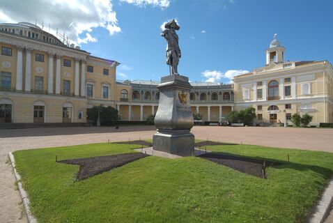 город, памяник