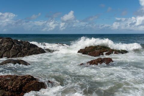 Не Красное и не Черное: это кристальное "цветное" море выбирают в 2026 году продуманные туристы — находится в России