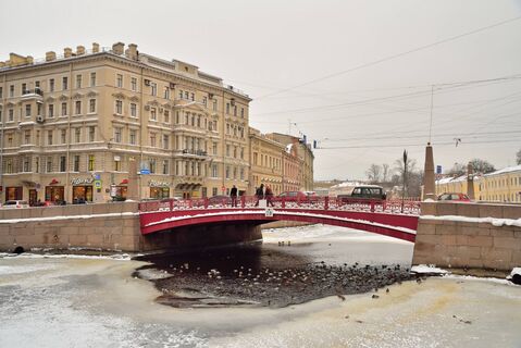 Разноцветная Мойка: все тайны цветных мостов Санкт-Петербурга