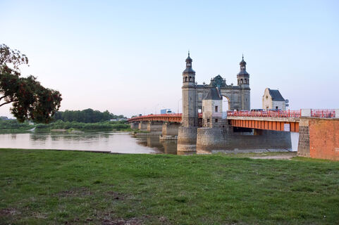 Город, основанный в 1276 году: находится на границе с Литвой и славится мостом королевы Луизы – что стоит знать и посмотреть