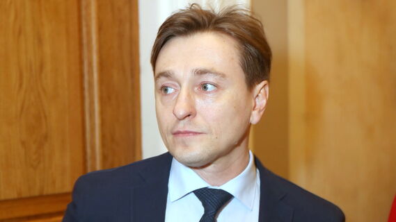 «Успеете поносить позже»: фанаты Безрукова рады снова увидеть Сашу Белого