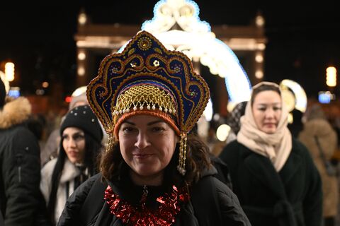 Мишустин утвердил: когда и сколько будут длиться выходные в 2026 году