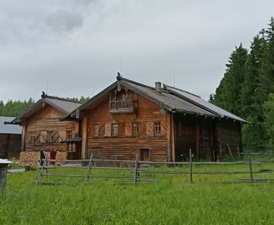 В России нашли закрытый поселок, где с XVII века живут потомки новгородцев - как устроен их быт сейчас