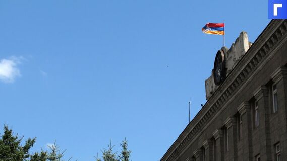 Оппозиционеры устроили палаточный лагерь у здания парламента Армении 
