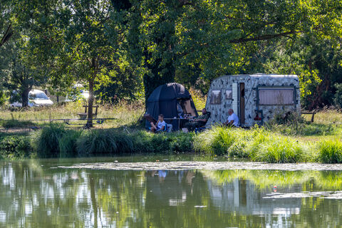 Как выбрать точку ловли для карася: 3 секрета опытного рыболова – вся рыба в округе будет ваша