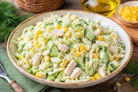 Лёгкий и нежный салат, который спасает за 10 минут до прихода гостей: без лишней возни