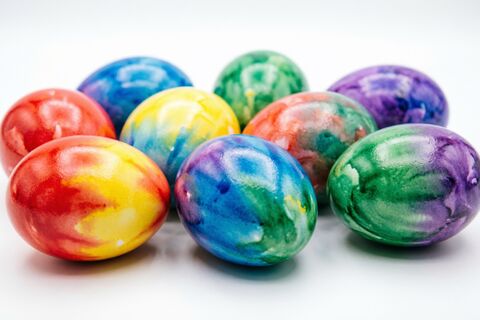 Не яйца, а экспонаты Эрмитажа: взяла пену для бритья — получила эффектные размытые узоры