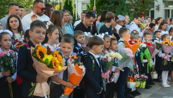 Какие документы нужны для поступления в первый класс в Санкт-Петербурге?