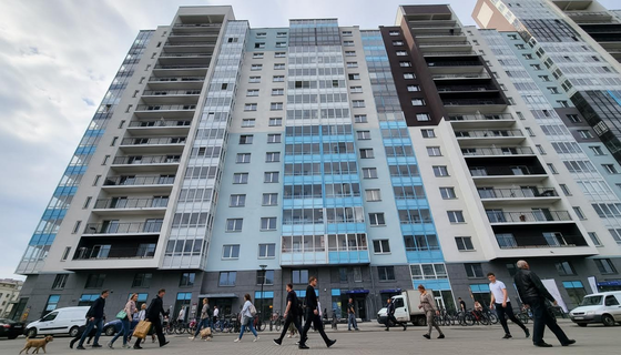 Янино административно относится к Санкт-Петербургу или к Ленинградской области?