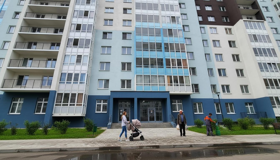 Янино административно относится к Санкт-Петербургу или к Ленинградской области?