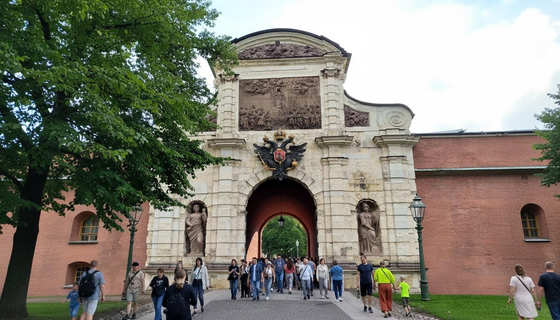 Сколько стоит билет в Петропавловскую крепость?