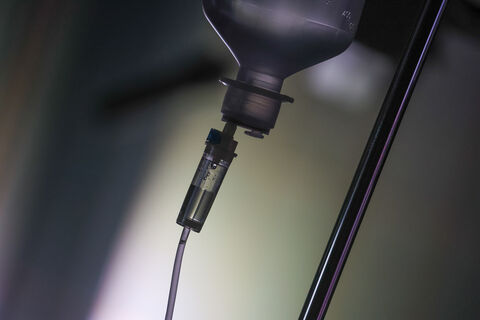 Что скрывают праздничные тосты: почему январь стал горячим временем для наркологов?