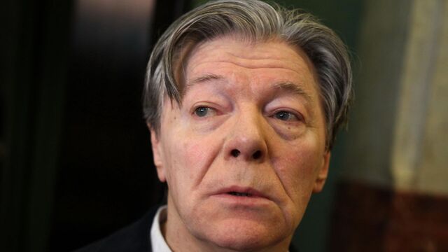 Начал задыхаться: Александра Збруева госпитализировали второй раз за осень