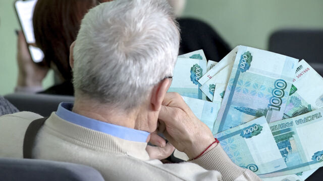 Двойные выплаты и льготный транспорт: что изменится летом в жизни пенсионеров