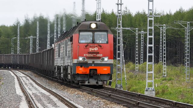 Не берите посылок и не охраняйте вещи: как действуют мошенники в поездах и на вокзалах