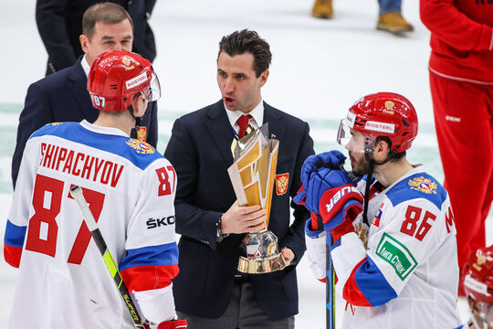 В какой форме будет играть сборная России на кубке Первого канала: видео