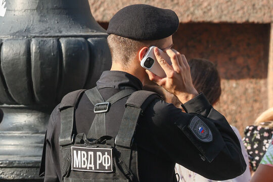 «Поможешь поймать мошенников?»: петербуржцам назвали слова-маркеры аферистов