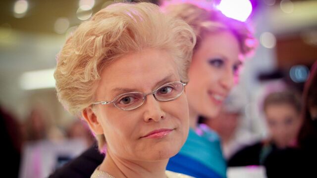 Слоны умнее нас: Малышева пояснила, какую привычку надо срочно перенять у этих животных