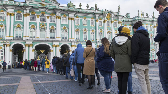 Как попасть в Эрмитаж без очередей и толп: советы опытного экскурсовода