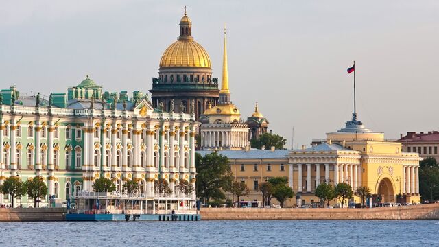 3 опасности ждут туриста в Питере: можно в миг остаться без денег