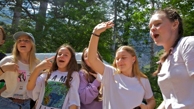 Детские лагеря для петербуржцев в 2025 году: сколько семей могут претендовать на льготную путевку