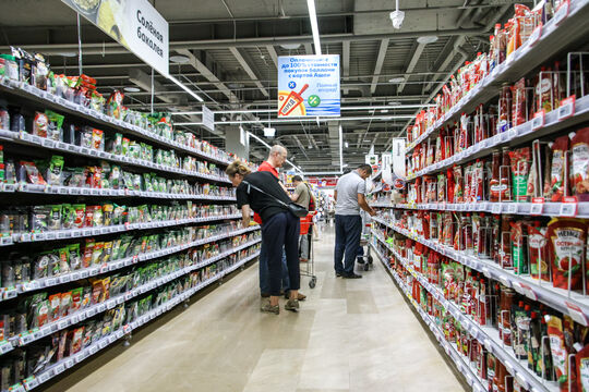 Не шаверма и не кола: петербуржцам назвали самый опасный продукт — едят каждый день