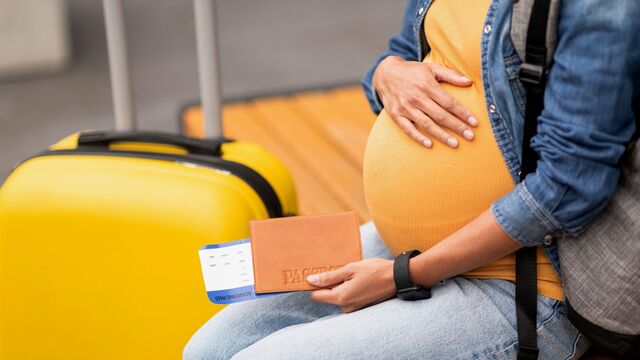 Какое гражданство будет у ребенка, если неожиданно родить в самолете