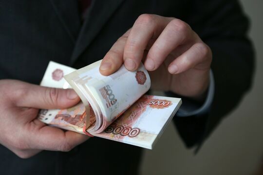 Что делать, если начальник не оплатит выход в праздники в двойном размере? Все способы подать жалобу в Петербурге