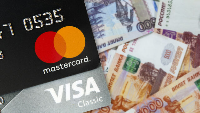 SWIFT возвращается в Россию: а что с Visa с Mastercard