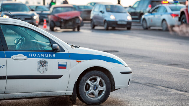 В Красном Селе мужчина нанес удары ножом бывшей возлюбленной