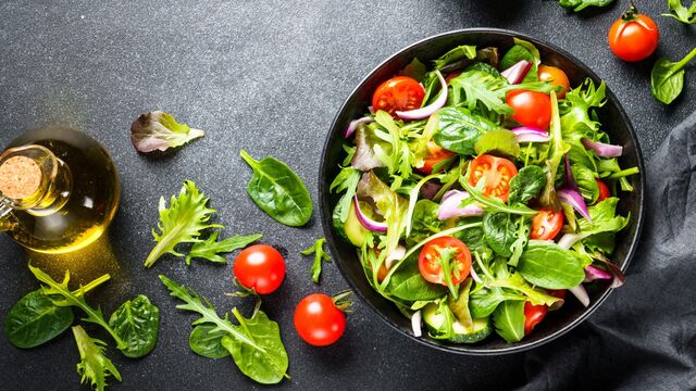 В этих продуктах белка даже больше, чем в яйцах: помогают худеть и не переедать