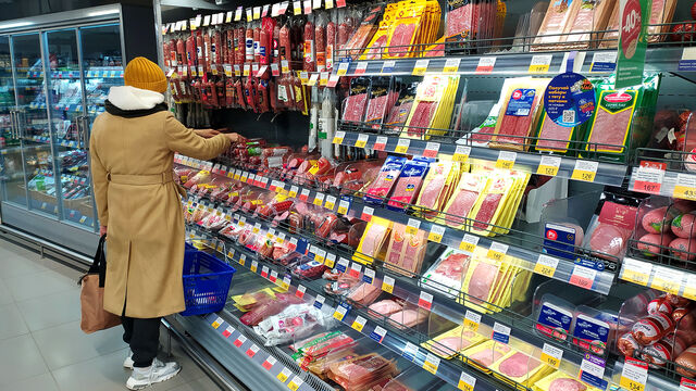 В Петербурге инфляция достигла пика: какие продукты подскочили в цене