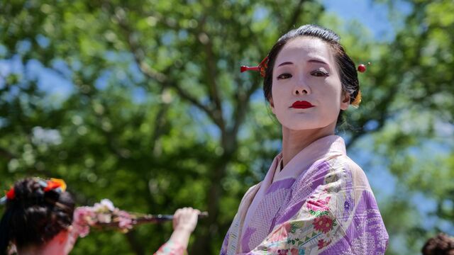 Какие нюансы внешности и поведения отличают китайцев, японцев и корейцев