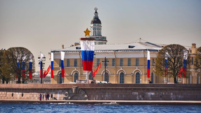 Петр I тут ни при чем: в честь кого назван Санкт-Петербург на самом деле