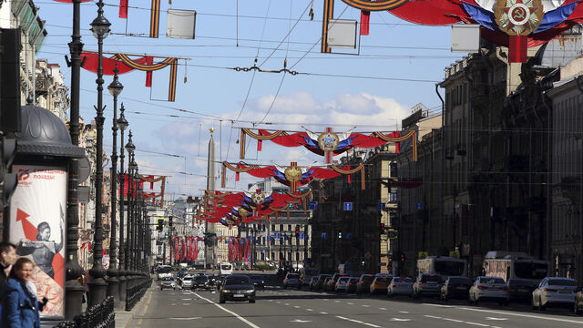 Как в Петербурге появился излом на Невском проспекте: ошибка строителей или особенности грунта? 