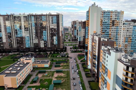 Сколько нужно копить на квартиру в Москве и почему Питер дорожает быстрее столицы