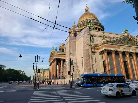 Ночные +9,2° и падающее давление: синоптики обещают Петербургу всего один день сухой погоды