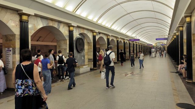 Объявлен скорый капремонт еще на двух станциях метрополитена Петербурга