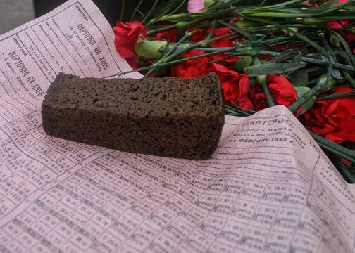 900 дней мужества в блокадном Ленинграде: какие негласные правила помогли выжить в аду