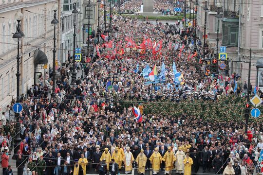 От весел Петра I до современных катамаранов: три крестных хода перекроют центр Петербурга 12 сентября