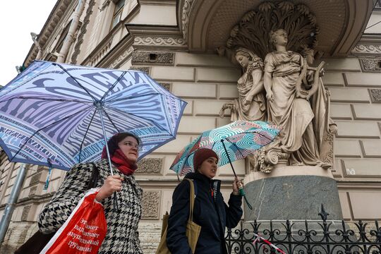 Синоптики: 7 июля в Петербурге бьет рекорды похолодания
