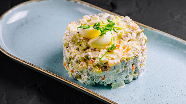 В Петербурге новый тренд: шеф-повар дал рецепт вкуснейшего экзотического оливье