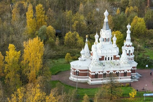 Названы самые красивые малые города и деревни России – какой населенный пункт Петербурга попал в топ?