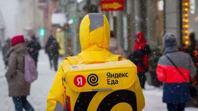 Алкоголь — вершина айсберга: что петербургские курьеры никогда не доставят клиенту