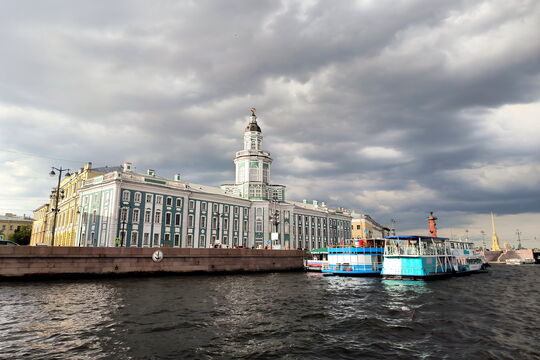 «Не соответствует имиджу»: чем туристам не угодила Кунсткамера в Петербурге