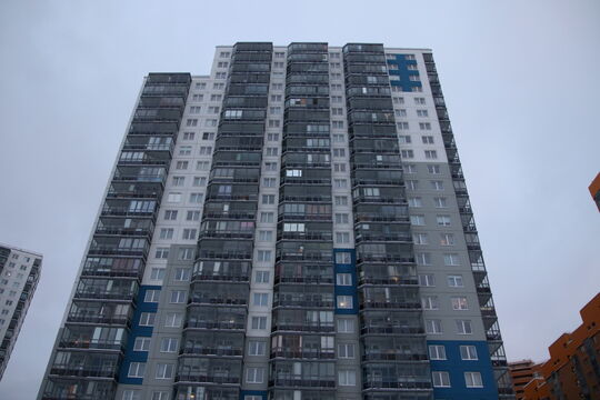 «Хаос в виде живопырок»: муринцев кошмарят городом в городе