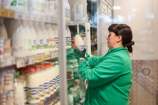 Молочные реки не светят: как некоторые продукты в Петербурге взлетели в цене в июне